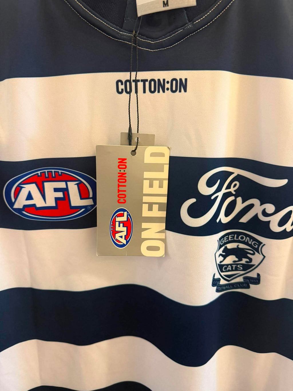 Jeremy Cameron Geelong Cats AFL player issue guernsey, official regional round jersey, front view with team logo and player number